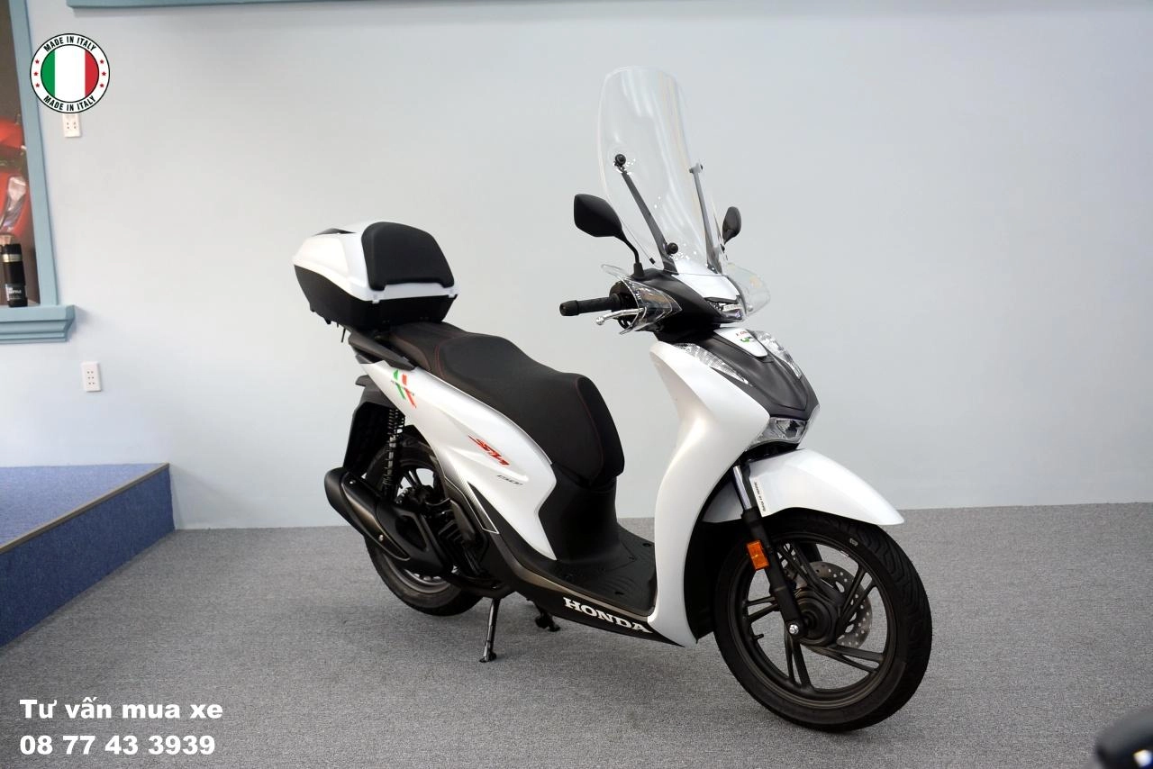 Honda SH150i Sport Edition 2025: Siêu phẩm thể thao nhập khẩu từ Ý. Giá quá rẻ cho anh em