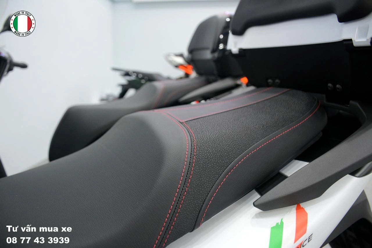 Honda SH150i Sport Edition 2025: Siêu phẩm thể thao nhập khẩu từ Ý. Giá quá rẻ cho anh em