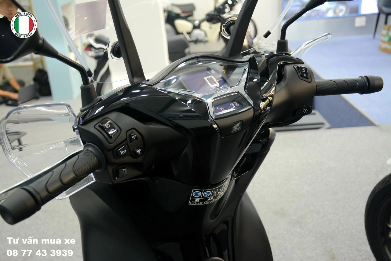Honda SH150i Sport Edition 2025: Siêu phẩm thể thao nhập khẩu từ Ý. Giá quá rẻ cho anh em