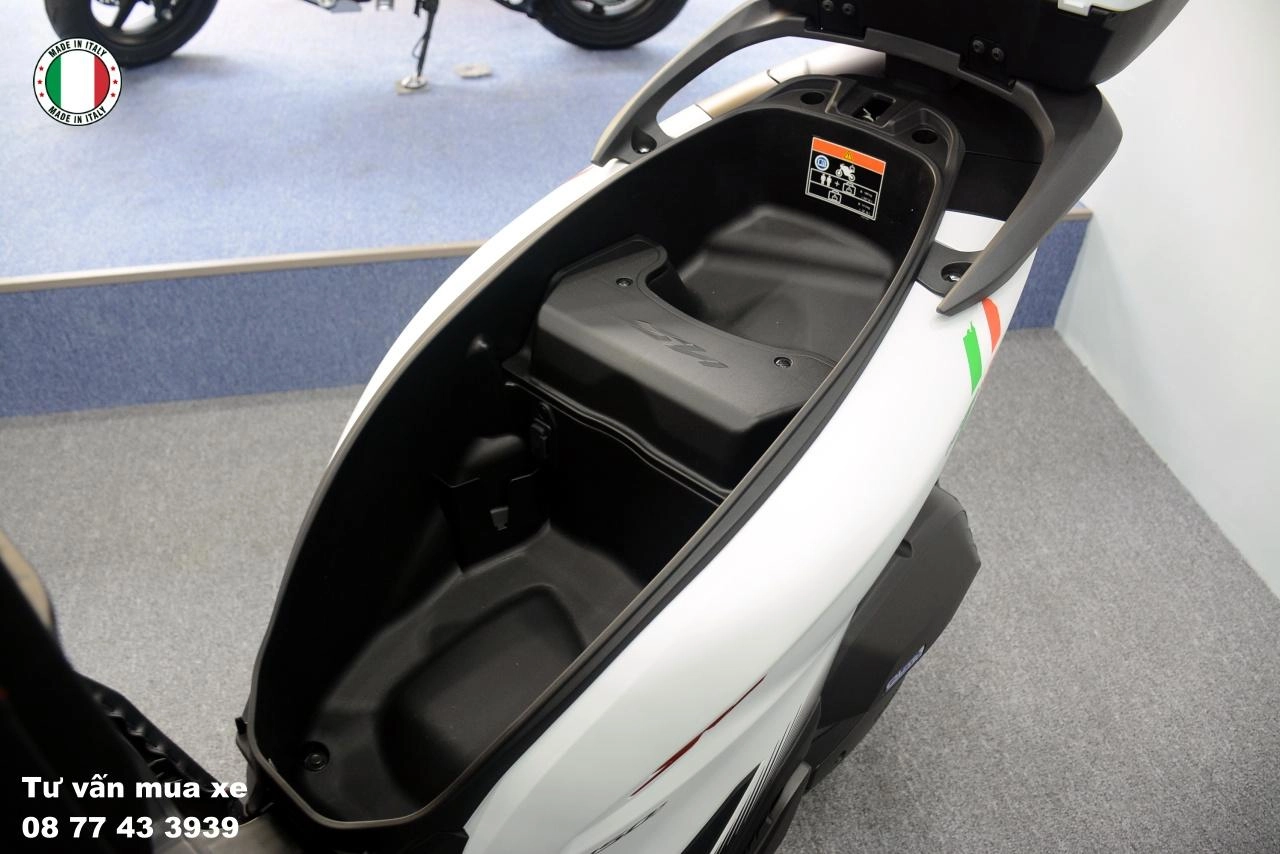 Honda SH150i Sport Edition 2025: Siêu phẩm thể thao nhập khẩu từ Ý. Giá quá rẻ cho anh em