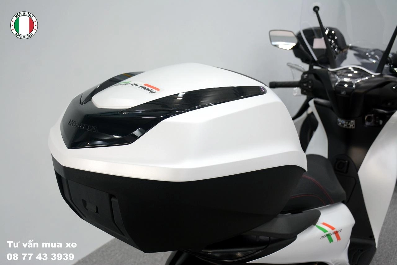 Honda SH150i Sport Edition 2025: Siêu phẩm thể thao nhập khẩu từ Ý. Giá quá rẻ cho anh em