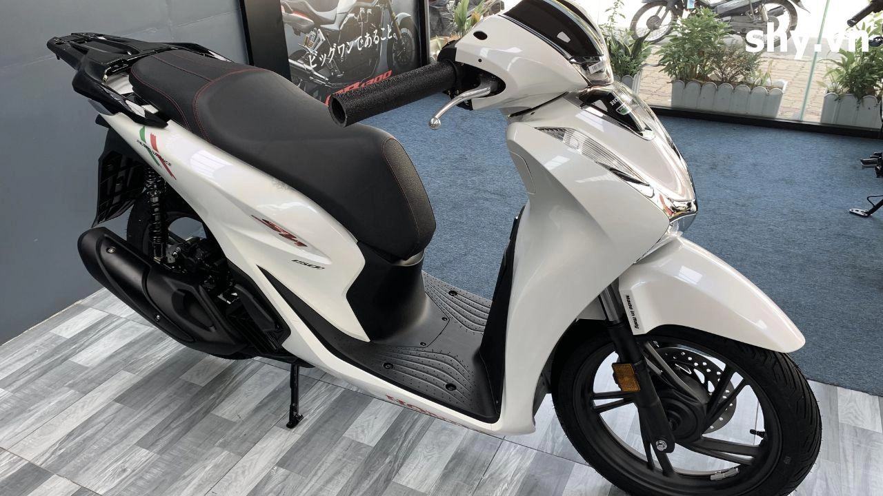 Honda SH Ý 150i trắng pha lê 2026 nhập khẩu Ý – Cubshop vừa về số lượng ít, nhận xe ngay