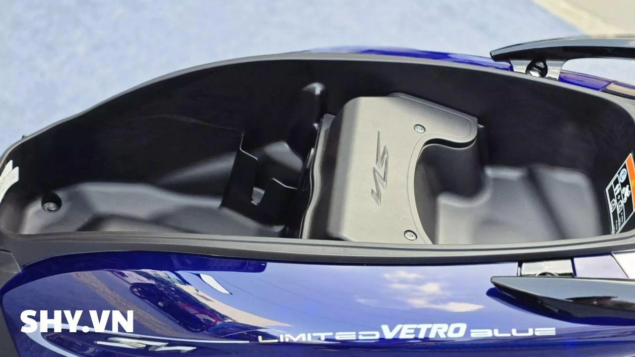 Honda SH Vetro Blue 2026 nhập Ý đã đổ bộ về Việt Nam