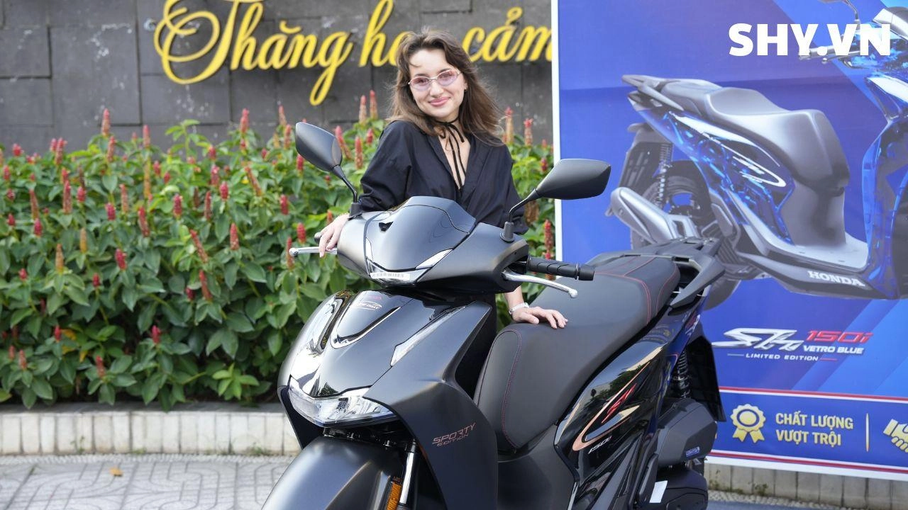 SH ITALIA – New Concept Design 2026 chính thức ra mắt: Bảng giá Honda SH Ý 2026 gây chú ý với SH Vetro Blue 235 triệu đồng
