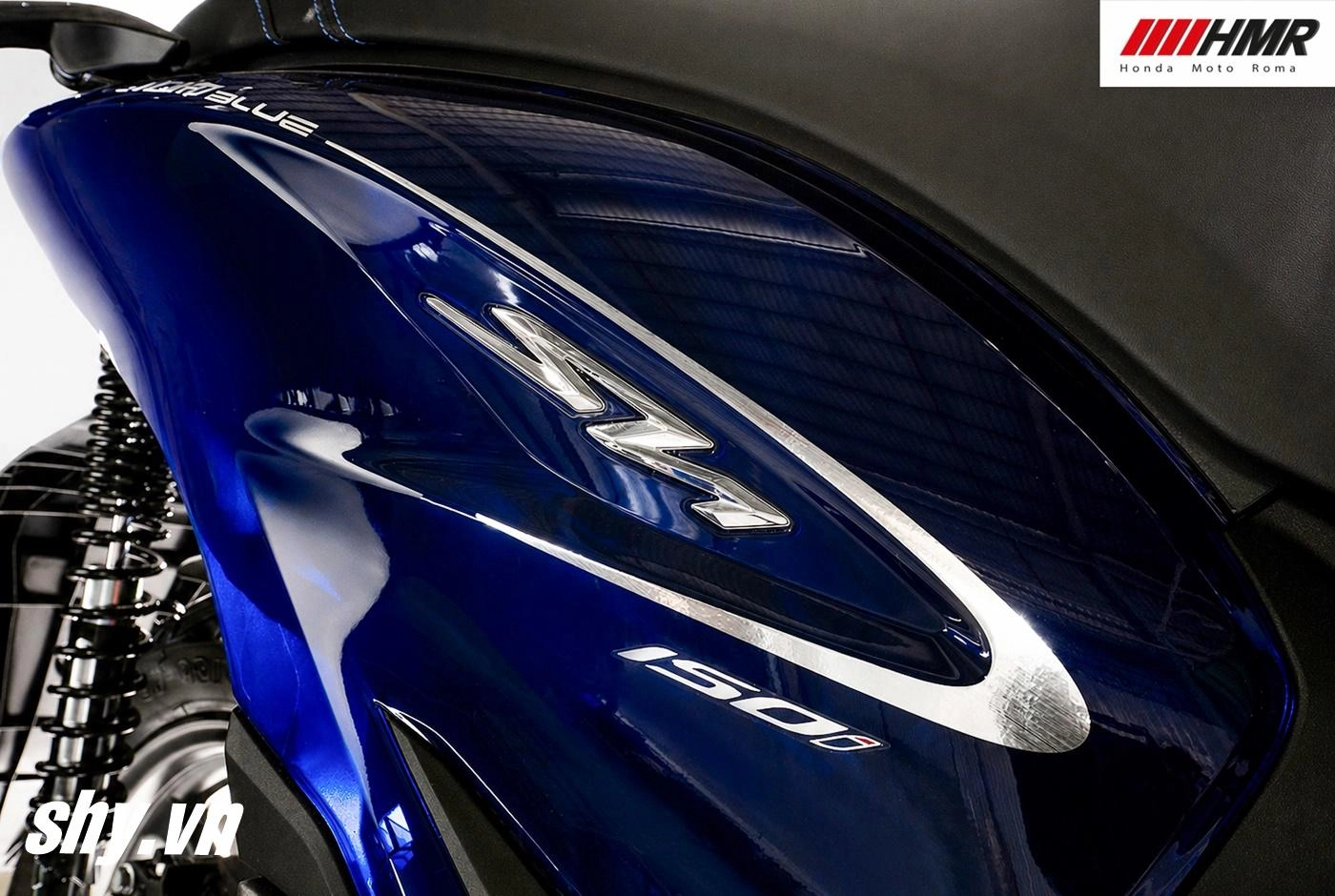 Honda SH Ý 150i Vetro Blue màu Xanh Sapphire được giới sưu tầm xe tay ga săn đón