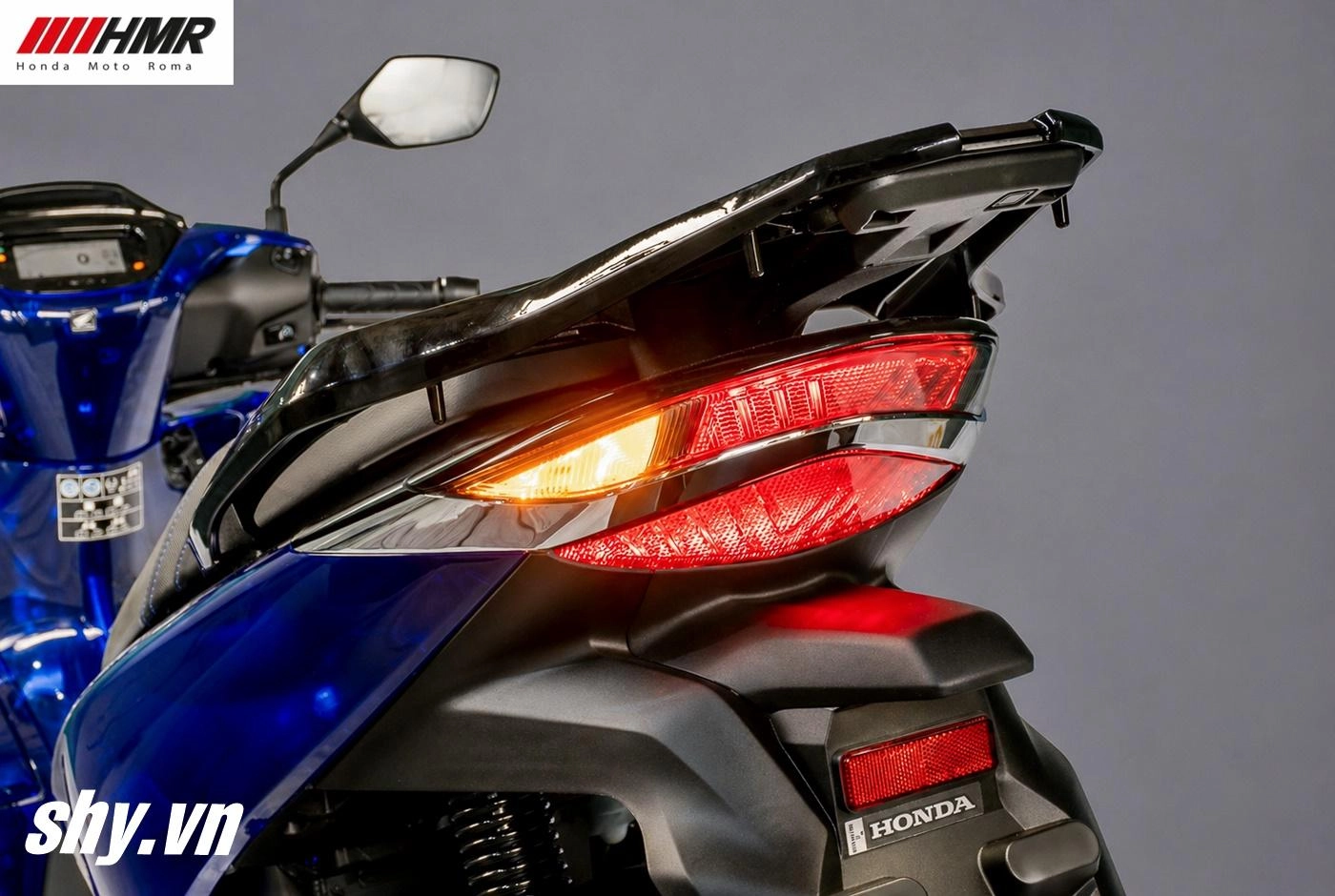 Honda SH Ý 150i Vetro Blue màu Xanh Sapphire được giới sưu tầm xe tay ga săn đón