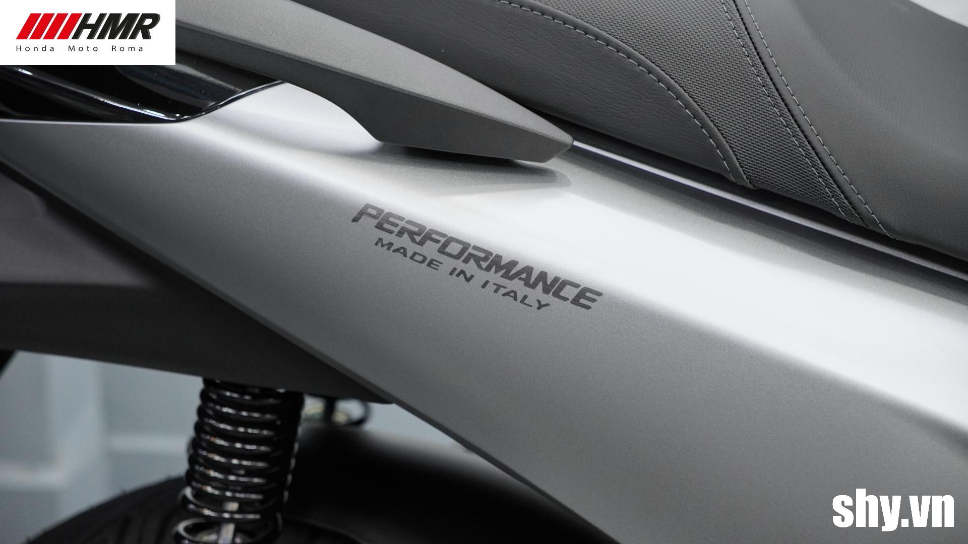 Honda SH150i Special Edition màu Bạc HMR