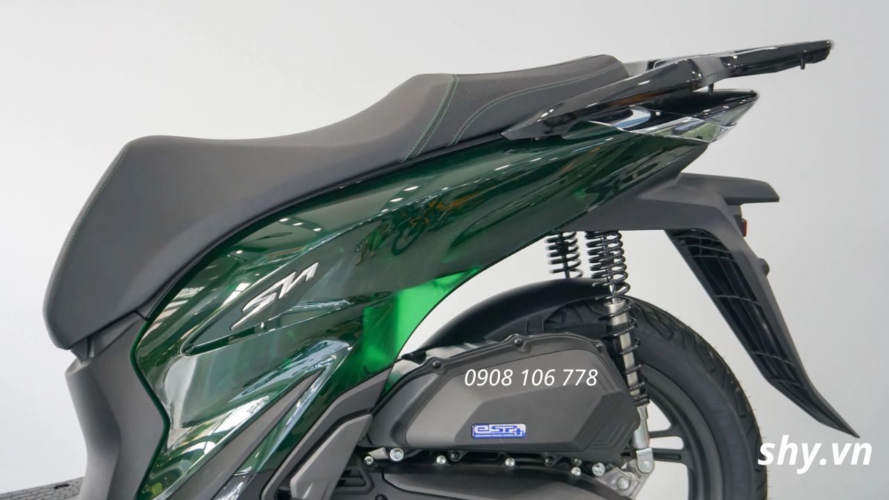 Honda SH150i Vetro Xanh Ngọc Lục Bảo tháng 8/2026