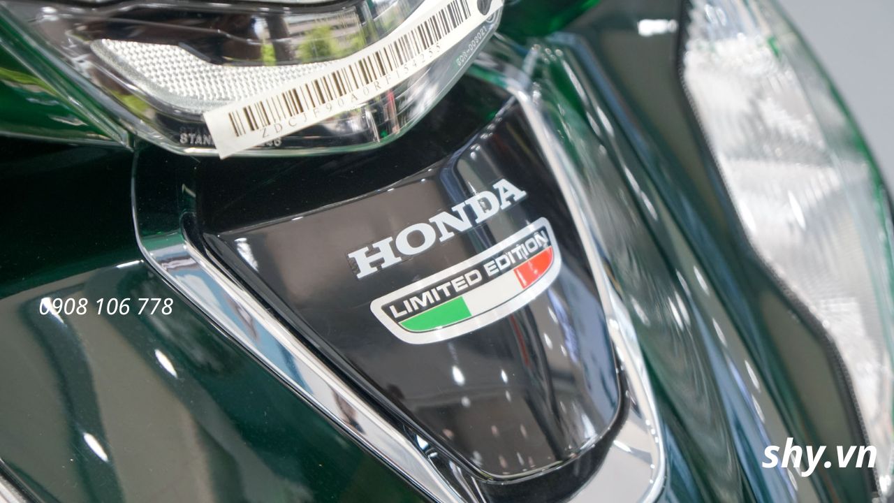 Honda SH150i Vetro Xanh Ngọc Lục Bảo tháng 8/2026