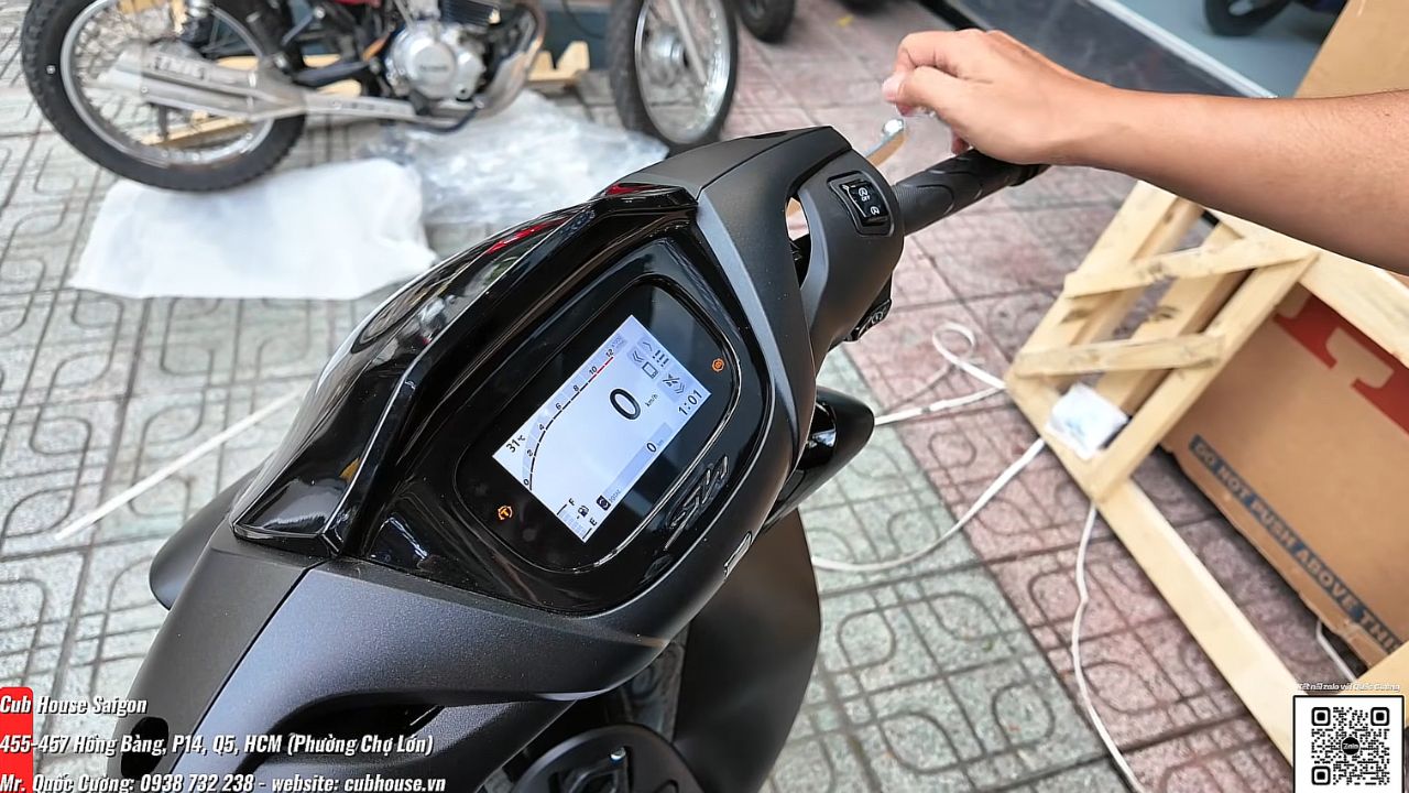 Bàn giao xe Honda SH150i Ý 2026 NewConcept màu Đen