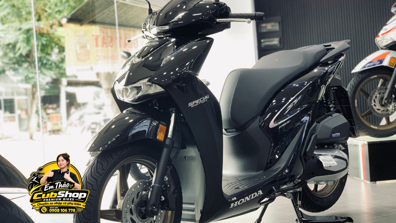 Honda SH150i Ý 2026 màu đen bóng