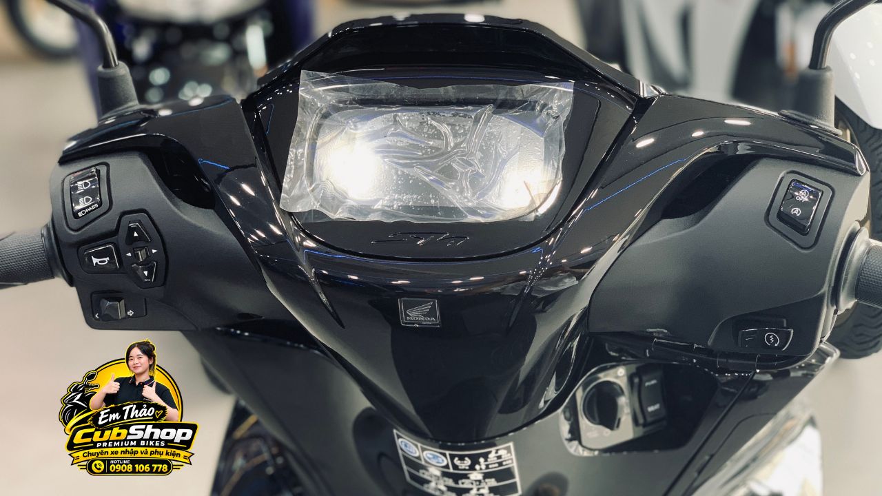 Honda SH150i Ý 2026 màu đen bóng